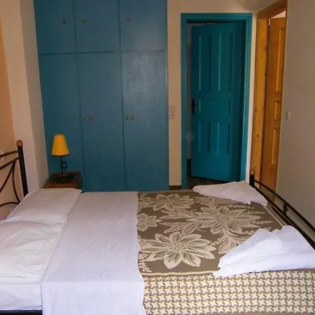 Alia 3* Kamari (Santorini)