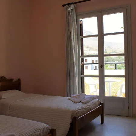 Alia Kamari (Santorini)