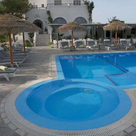 Alia 3* Kamari (Santorini)