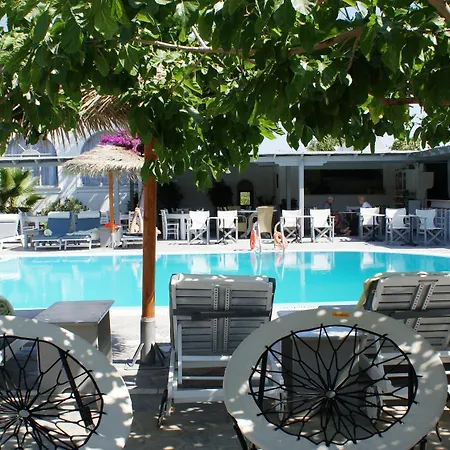 Alia Hotel Kamari (Santorini)
