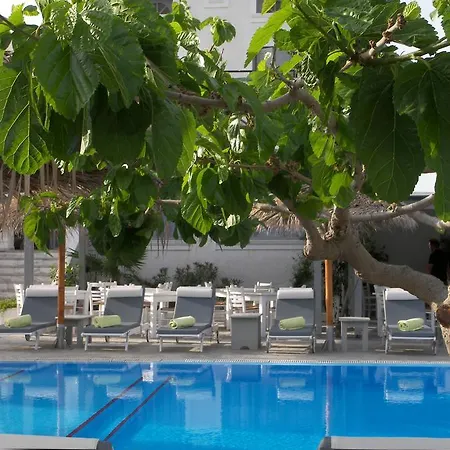 Alia Hotel Kamari (Santorini)