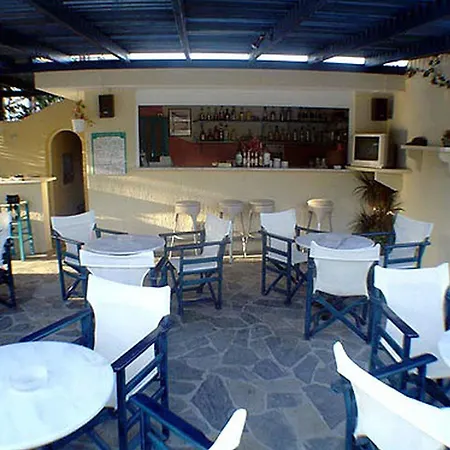 Hotel Alia Kamari (Santorini)