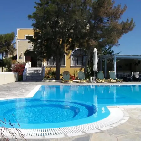 Alia 3* Kamari (Santorini)