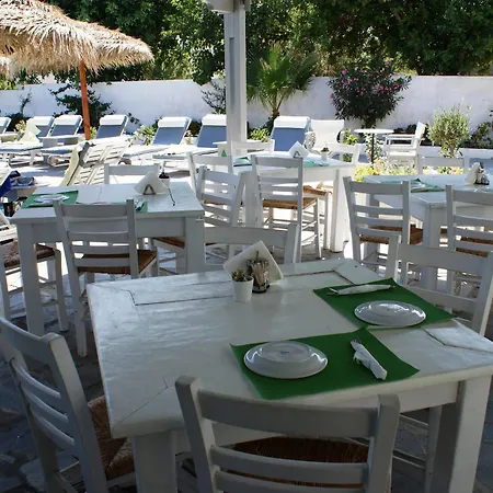 Hotel Alia Kamari (Santorini)