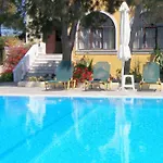 Hotel Alia Kamári