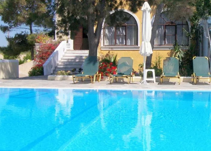 Hotel Alia Kamari (Santorini)