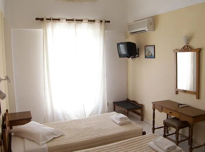 Alia Kamari (Santorini)