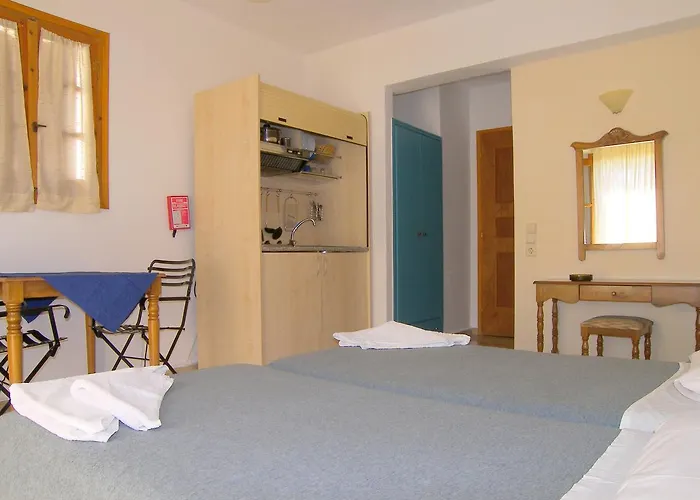 Alia 3* Kamari (Santorini)